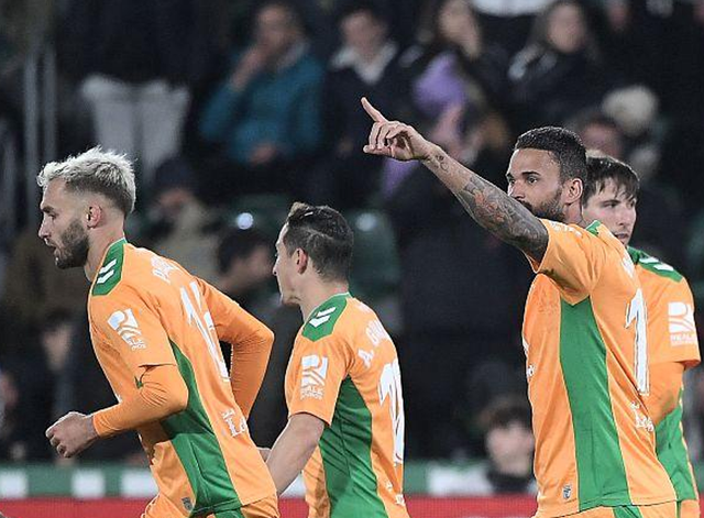 Yabo Sports转折点夏洛特黄蜂完成体检，西甲集结日攻防权衡，悬念犹存，纪律约束更严格的简单介绍